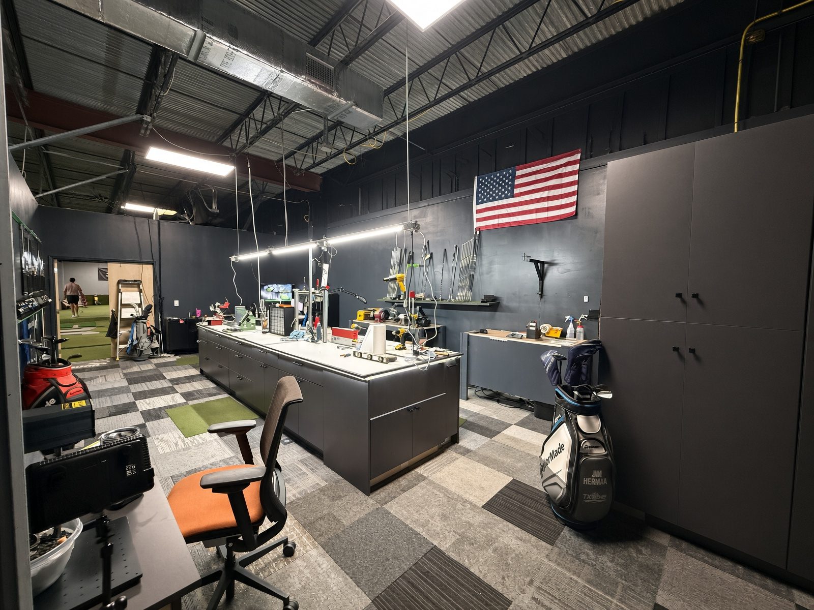 Club building workbench at 247 Indoor Golf